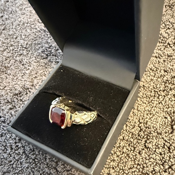 Garnet, 18K Gold and Silver Ring Size 7 to 7 1/2 - Picture 2 of 4